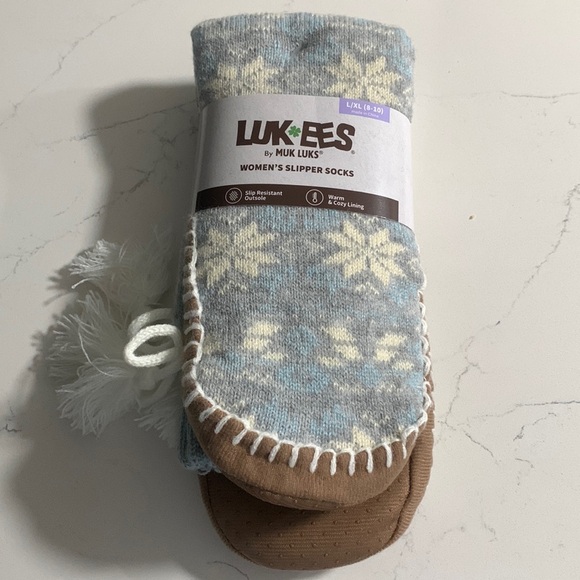 Muk Luks Accessories - 5/$25 NWT MUK LUK slipper socks